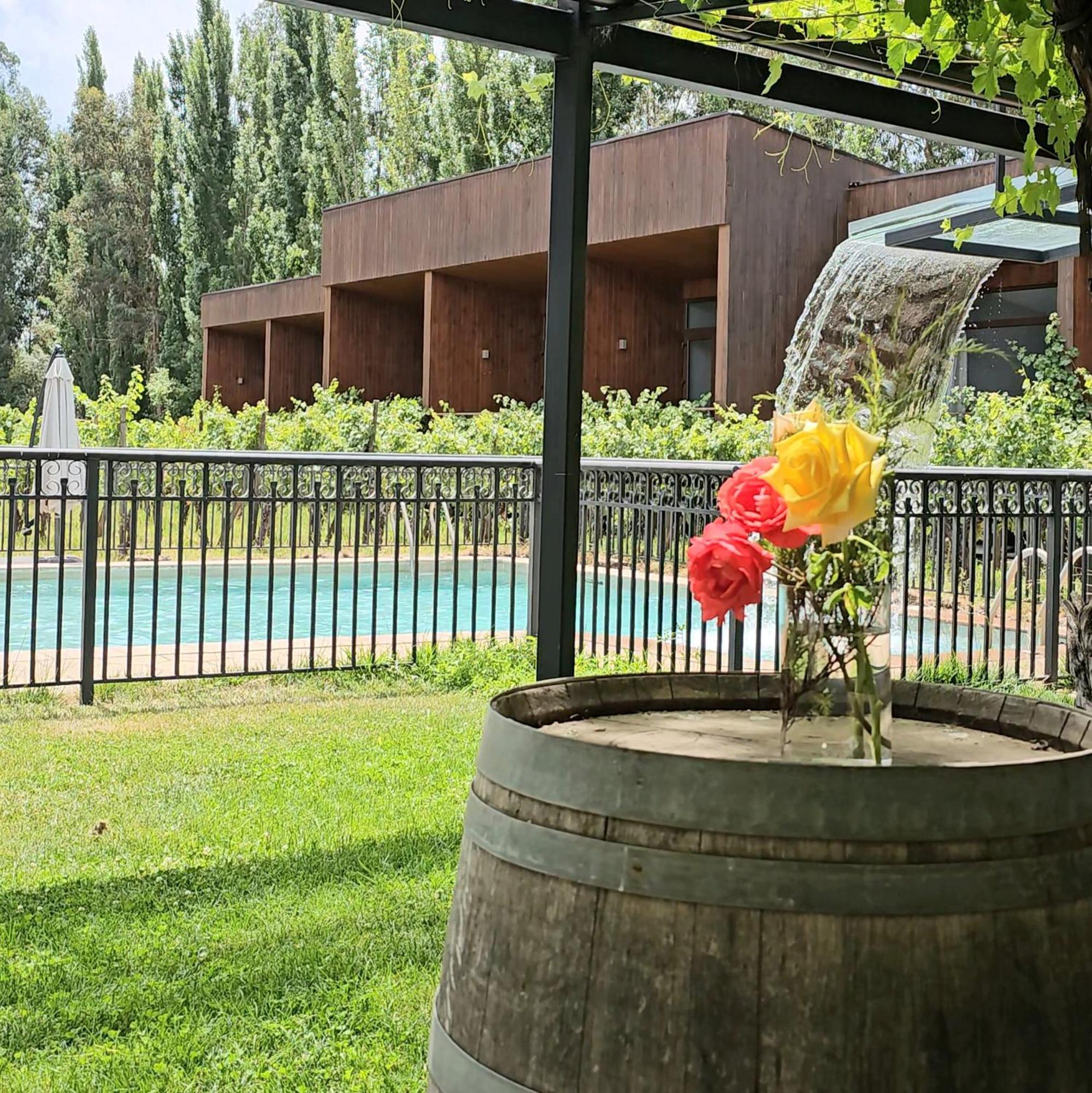 Hotel Parronales Santa Cruz Bagian luar foto